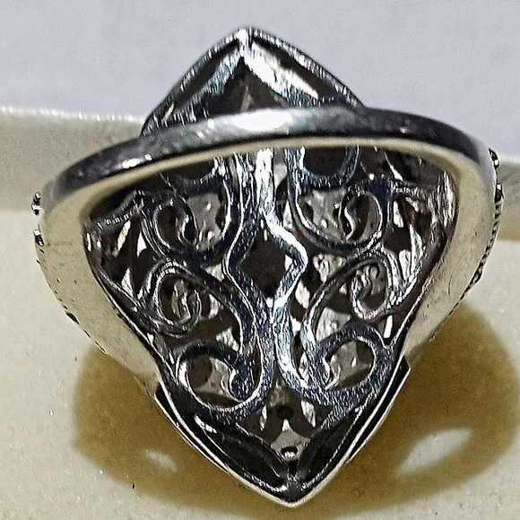 Diamond Ring - Picture 6 of 8